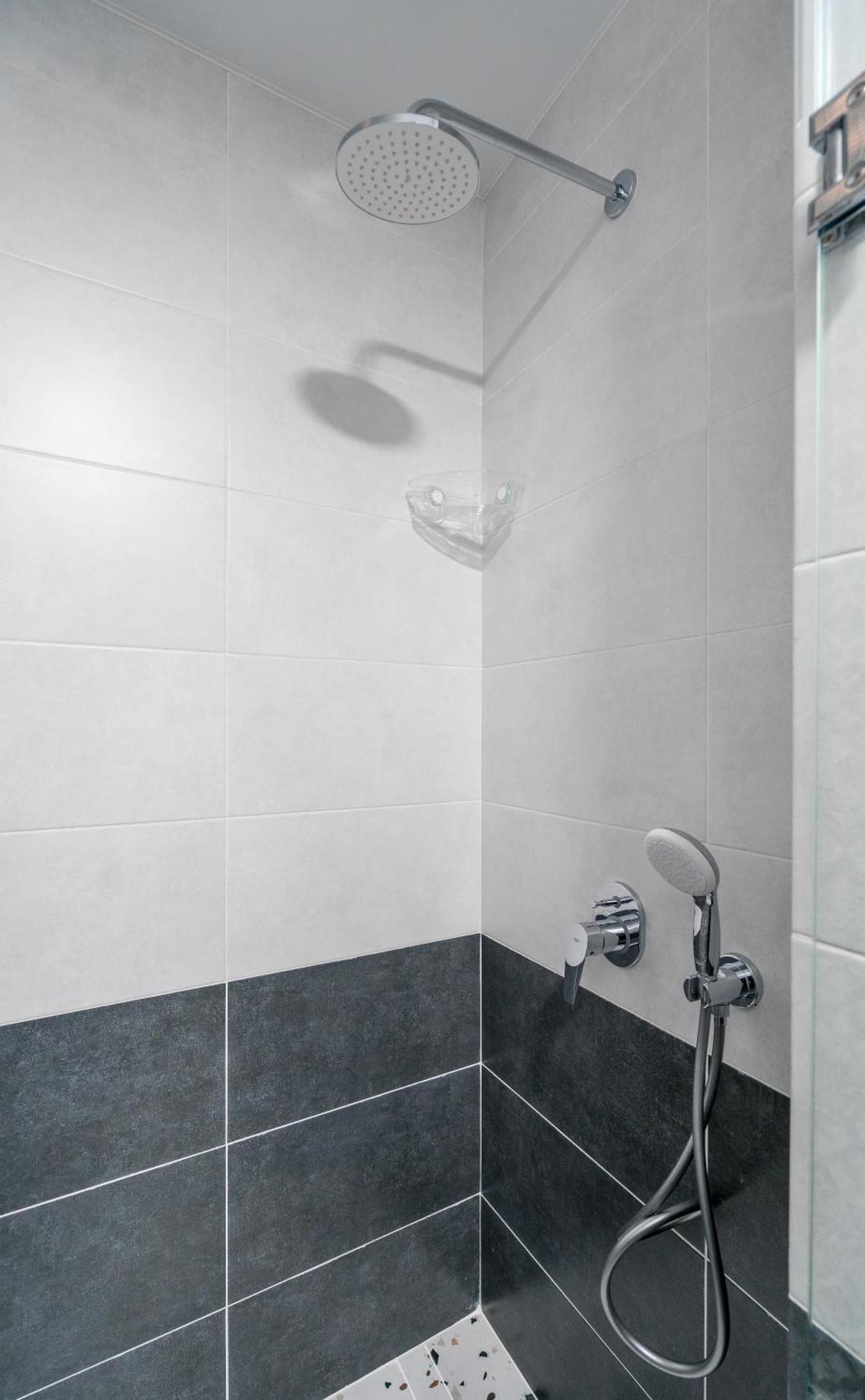 Luxury X By Umbrella Aparthotel Tbilisi Exterior foto